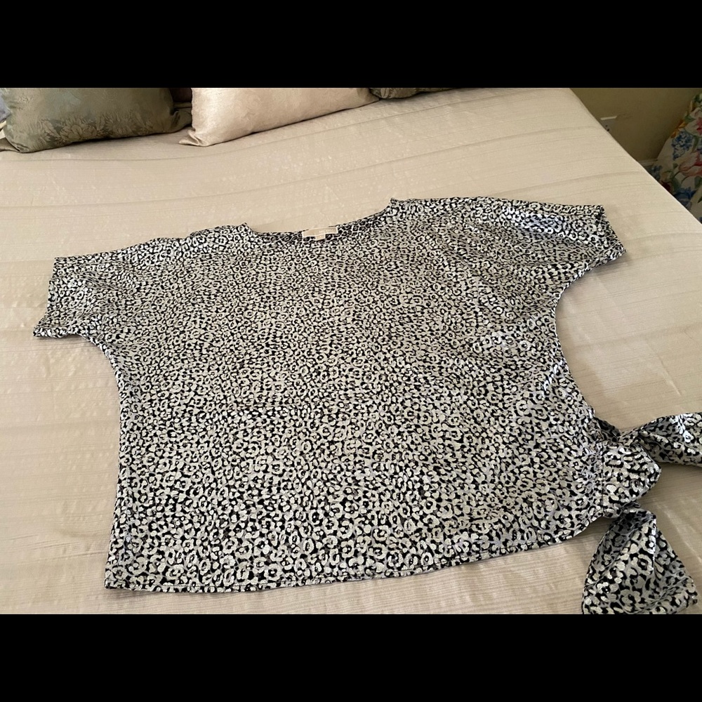 Michael Kors lady’s top. New, with tags.